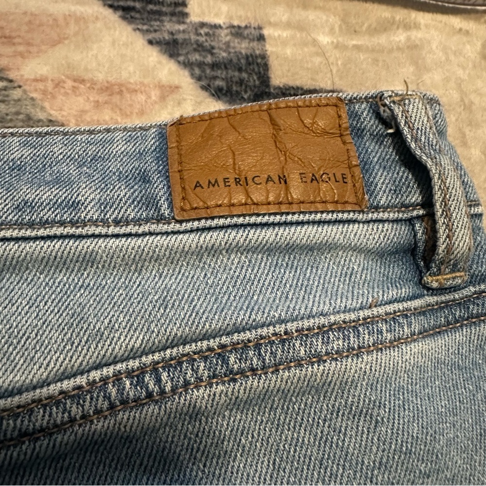 American Eagle Distressed Light Blue Women's Jeans size 12 long - Picture 6 of 8